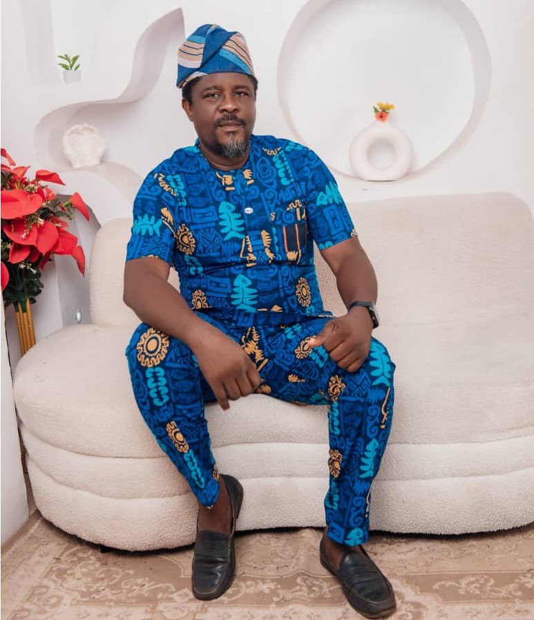 President of Rotary Club of Ibadan Elebu-Metropolis